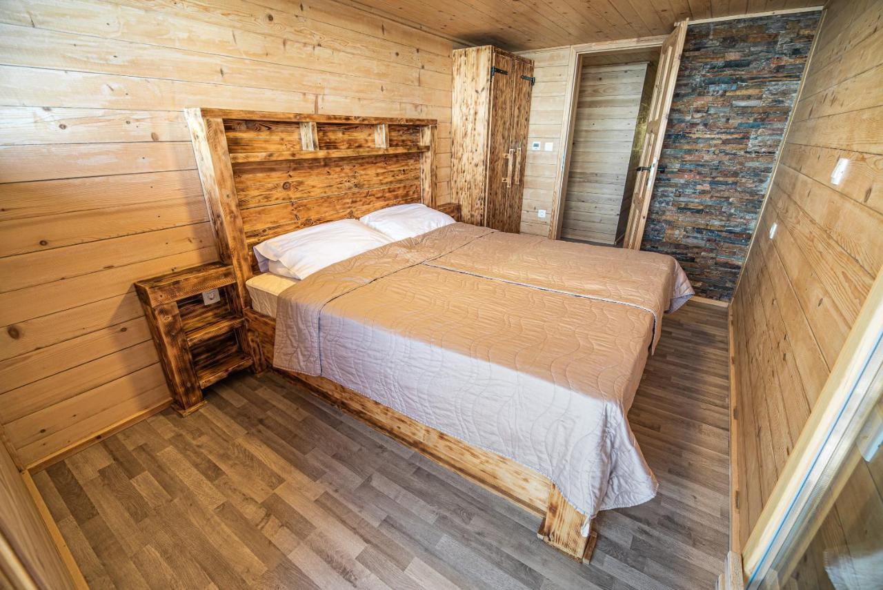 Apartments Zvoh, Krvavec, Ski-In, Ski-Out Cerklje na Gorenjskem Dış mekan fotoğraf