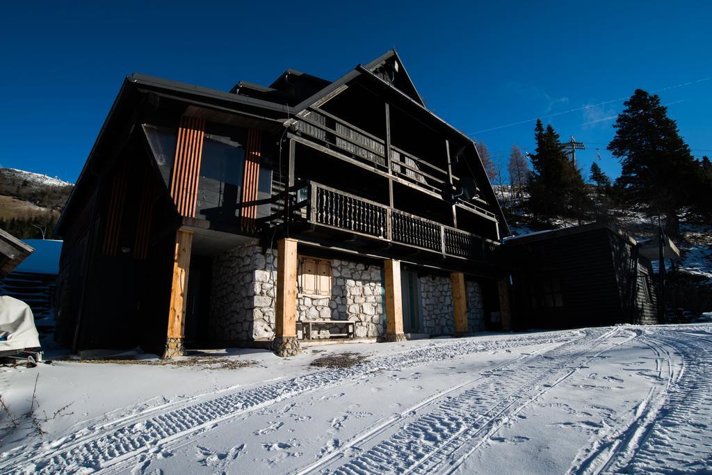Apartments Zvoh, Krvavec, Ski-In, Ski-Out Cerklje na Gorenjskem Dış mekan fotoğraf